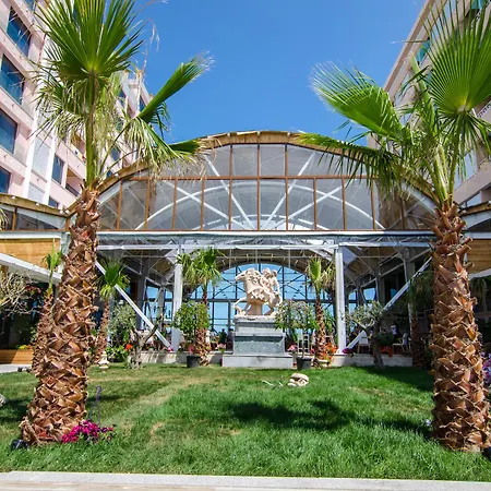 מלון Phoenicia Royal 5*