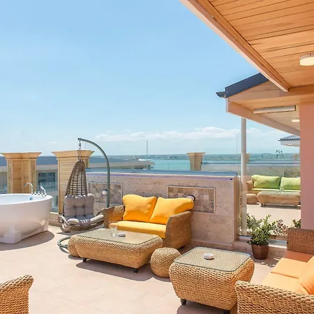 Phoenicia Royal 5*
