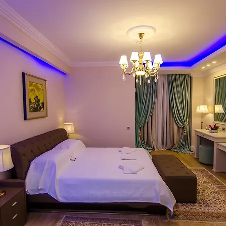Phoenicia Royal מלון 5*