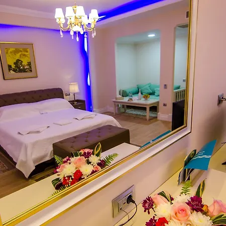 Phoenicia Royal מלון 5*