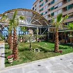Phoenicia Royal Hotel 5*