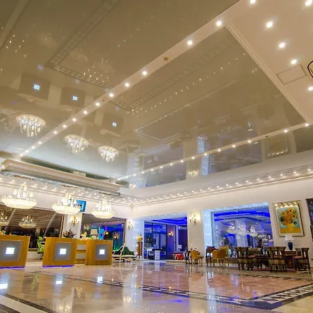 Phoenicia Royal Hotel 5*