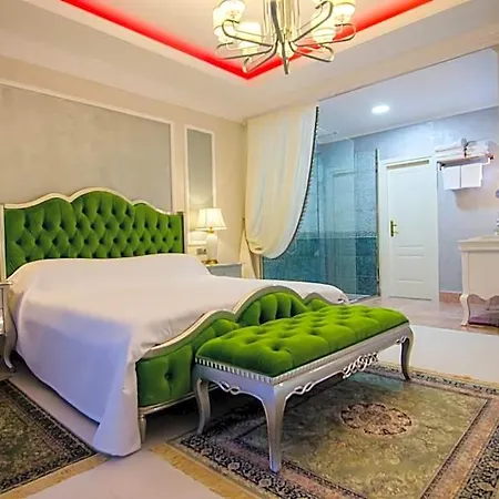 Phoenicia Royal Hotel 5*
