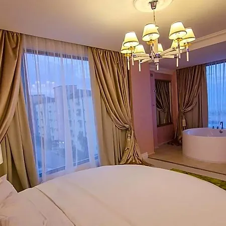 ホテル Phoenicia Royal 5*