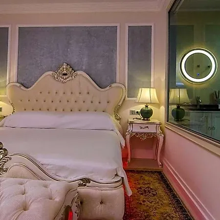 ホテル Phoenicia Royal 5*
