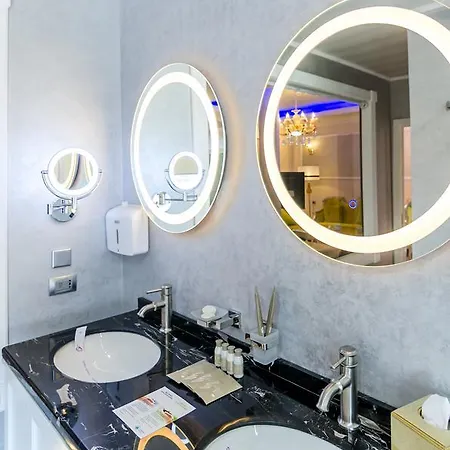 Phoenicia Royal