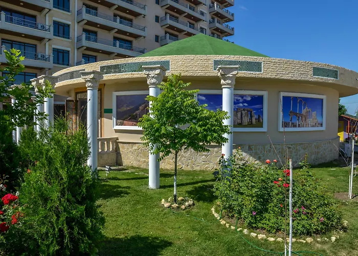 Phoenicia Royal Navodari