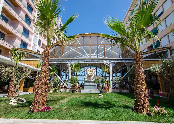 Hotel Phoenicia Royal 5*